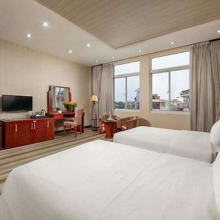 A25 Hotel - 705 Lac Long Quan Hanoï Extérieur photo