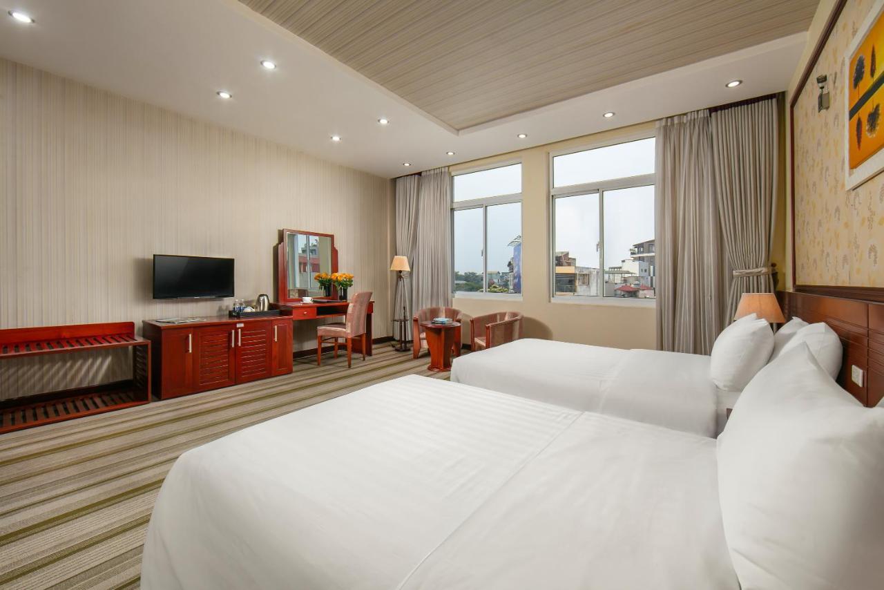 A25 Hotel - 705 Lac Long Quan Hanoï Extérieur photo